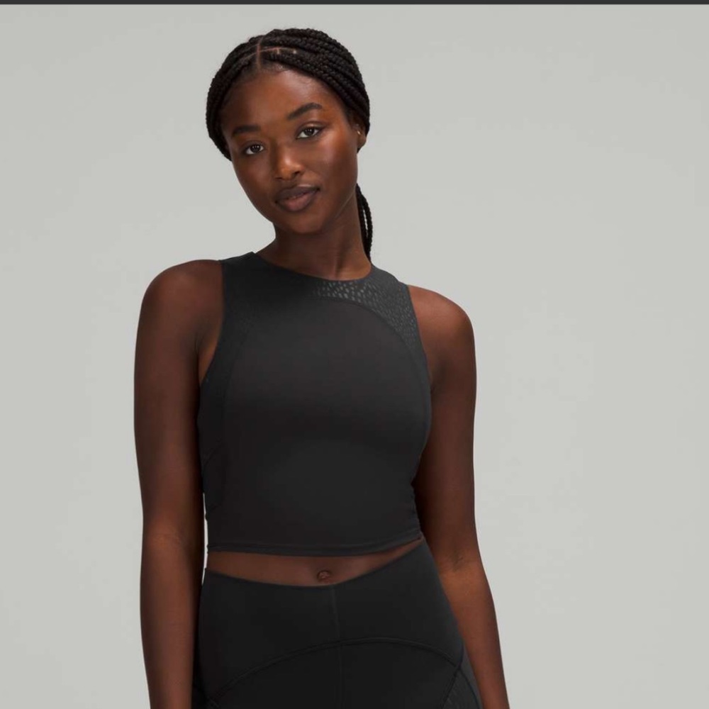 Lululemon Nulu and Mesh Yoga Tank Top size 8 New without tag